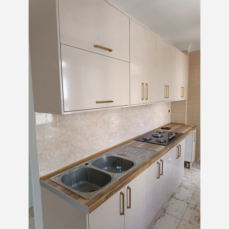 برچسب کابینت طرح سنگ هایگلاس کد 3523 کرم پتینه ای