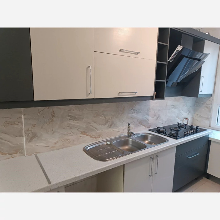 برچسب کابینت طرح سنگ هایگلاس کد 3584 طوسی رگه طلایی