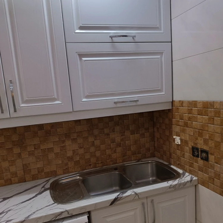 برچسب کابینت طرح سنگ مات کد 8155 مشکی ضخیم رگه سفید