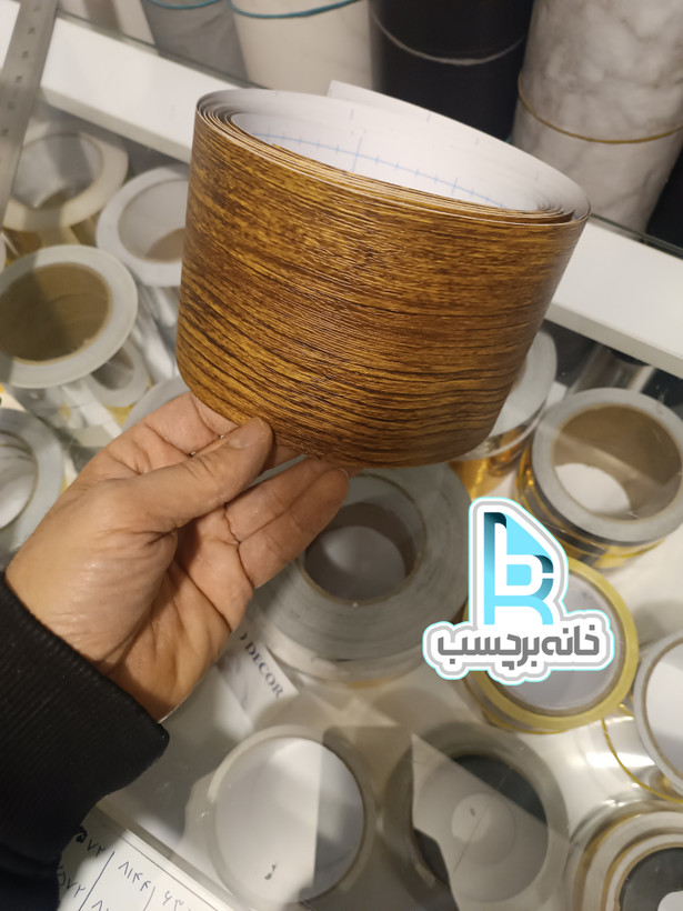 برچسب قرنیزی کد 6246 طرح چوب قهوه ای روشن