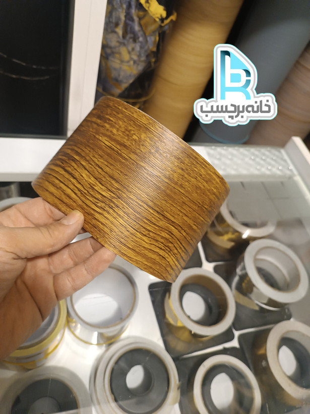 برچسب قرنیزی کد 6246 طرح چوب قهوه ای روشن